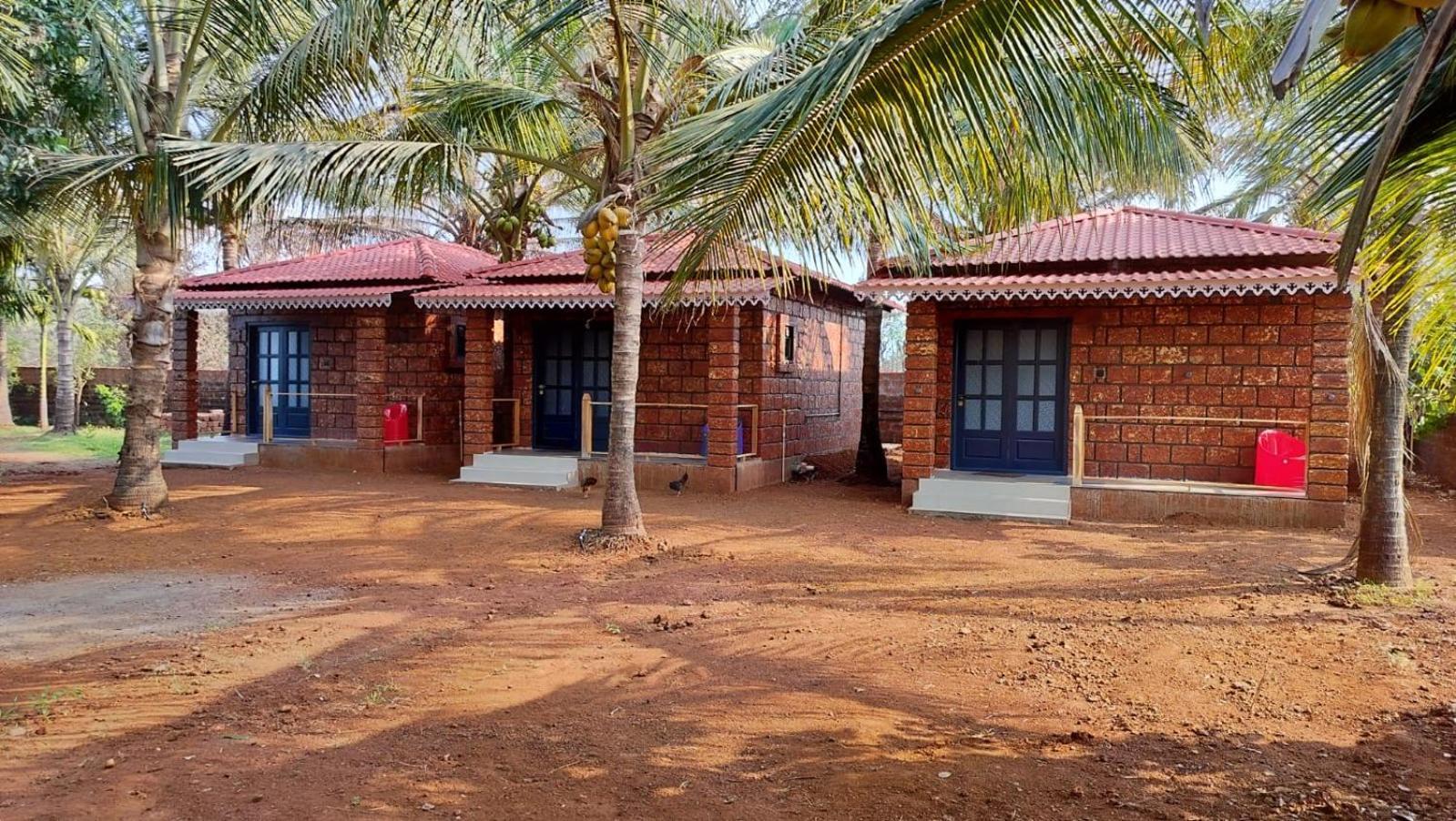 Saka Kadams Home Stay Guhāgar Zewnętrze zdjęcie
