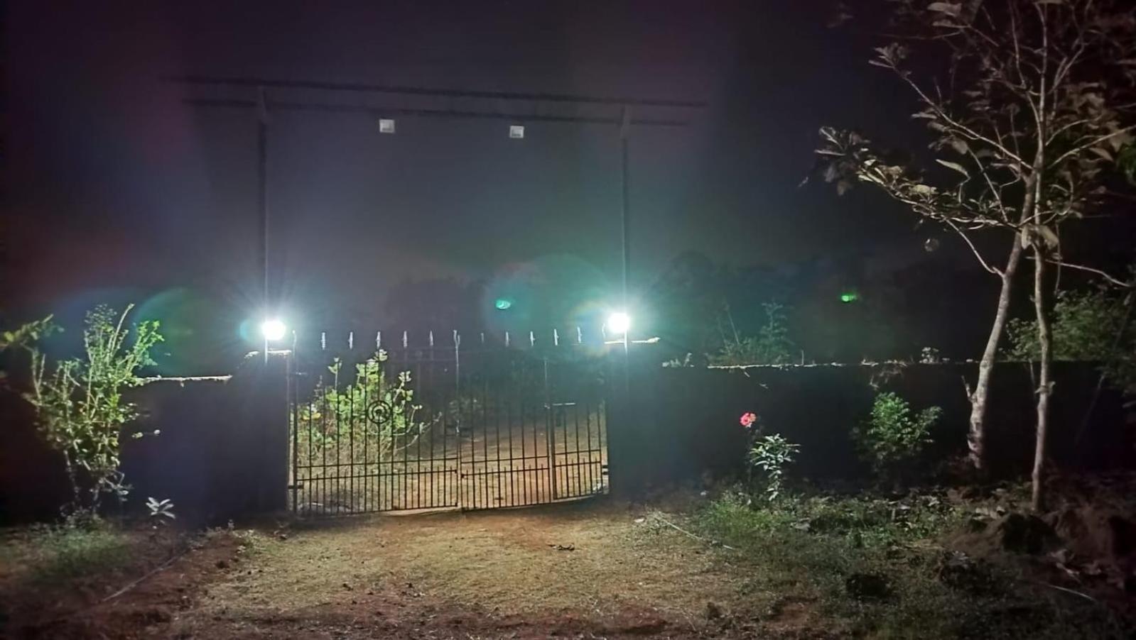 Saka Kadams Home Stay Guhāgar Zewnętrze zdjęcie