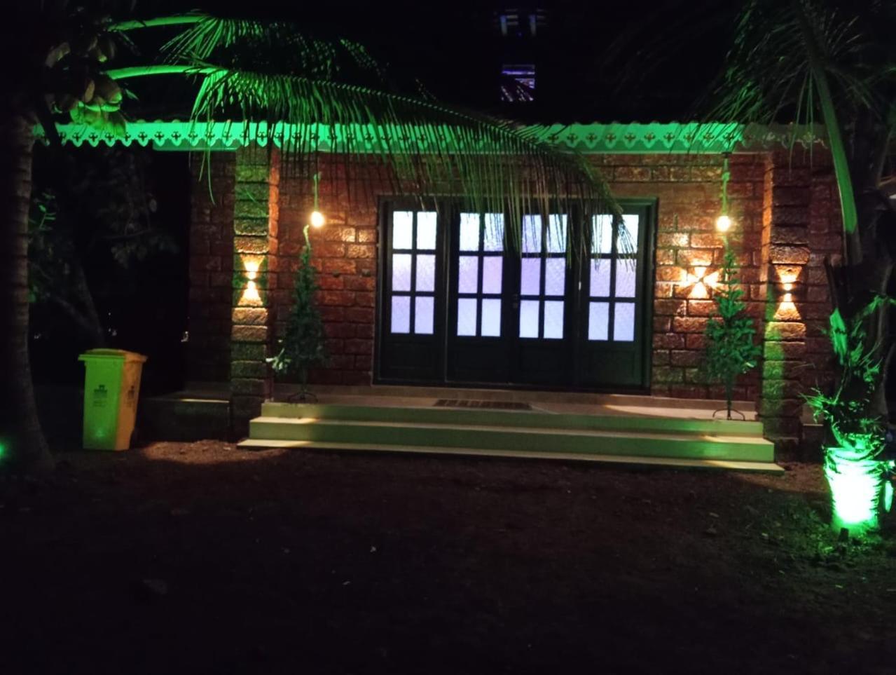 Saka Kadams Home Stay Guhāgar Zewnętrze zdjęcie