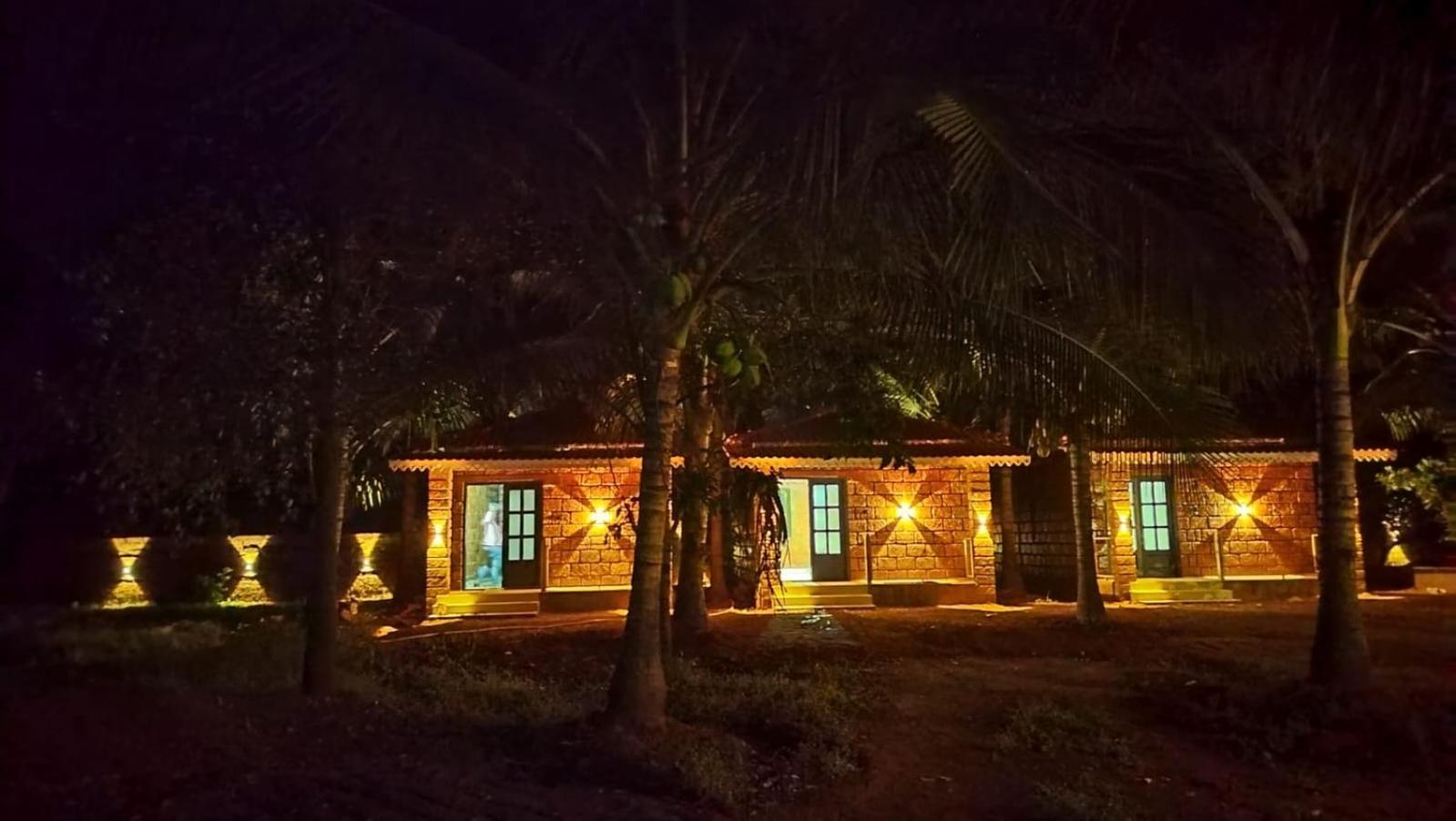 Saka Kadams Home Stay Guhāgar Zewnętrze zdjęcie