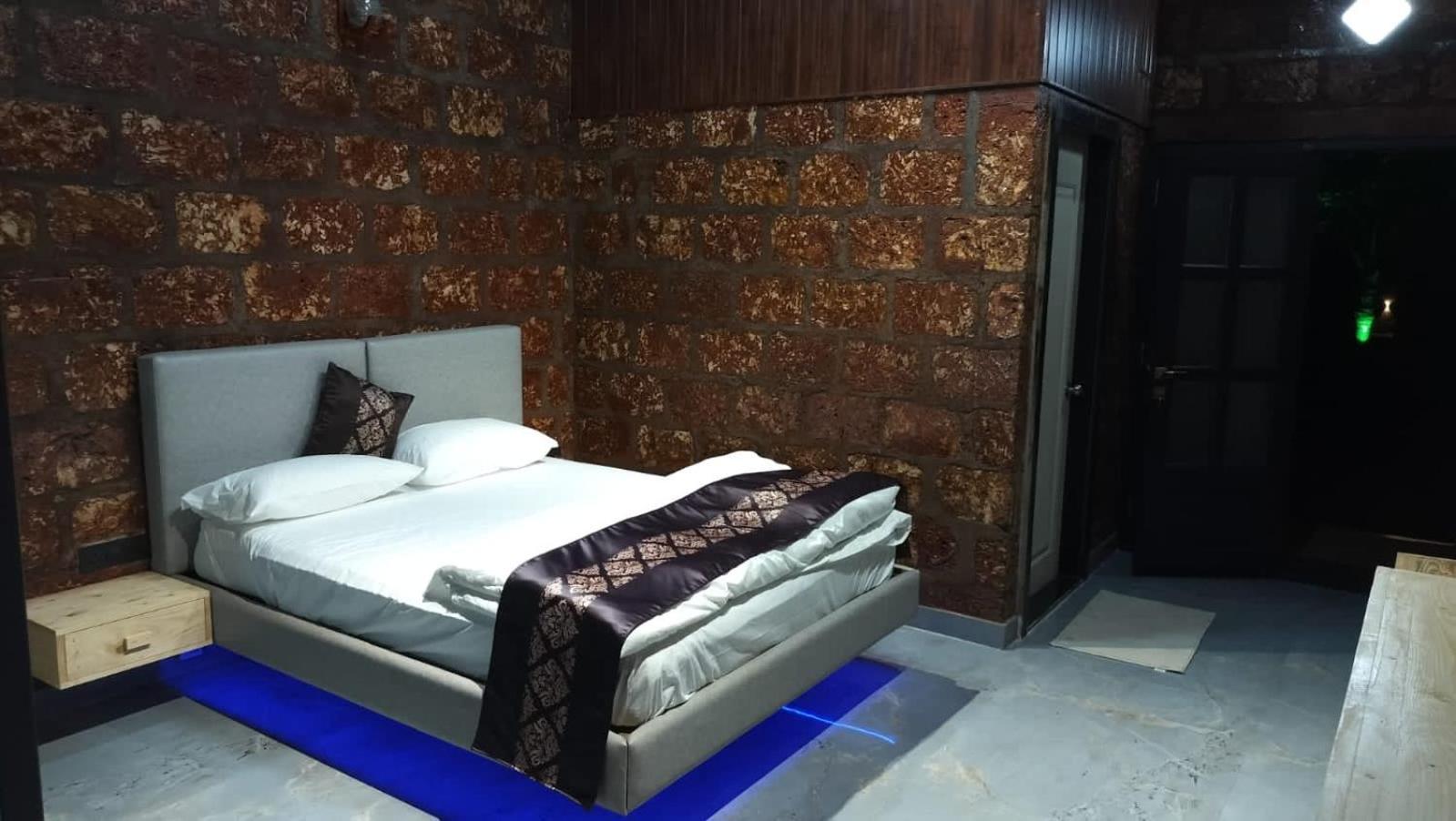Saka Kadams Home Stay Guhāgar Zewnętrze zdjęcie